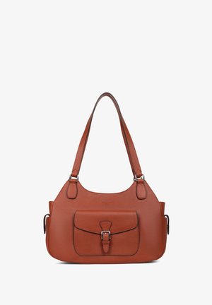 Borsa a mano in pelle marrone con una texture liscia, grande forma curva, spallacci e una tasca frontale con chiusura a scatto.