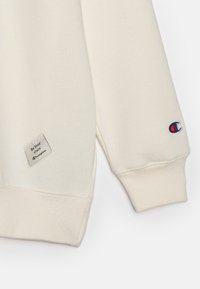 Thumbnail Image 3