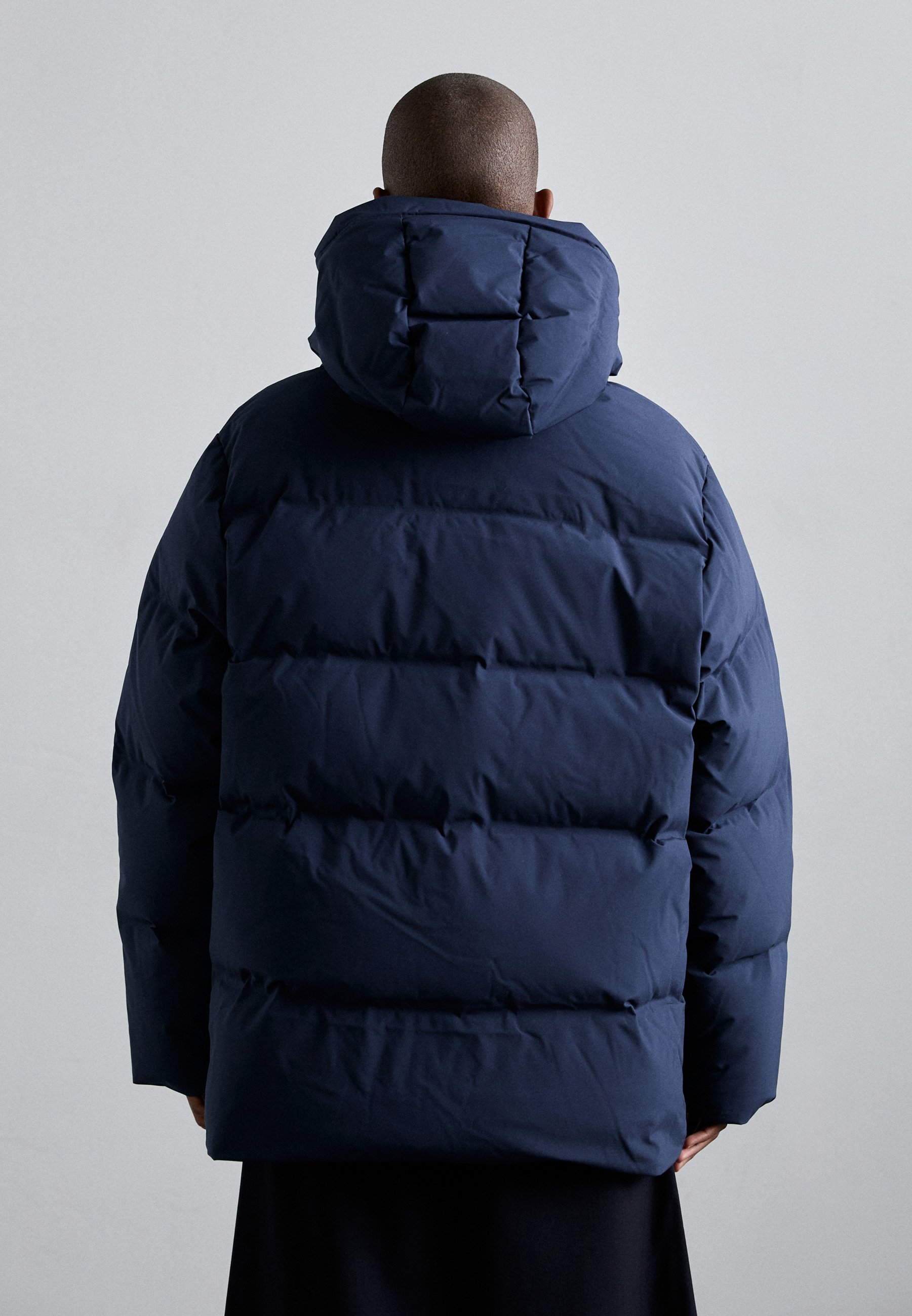 Holzweiler BESSEGGEN JACKET - Down jacket - dark navy/dark blue
