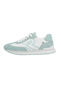 Baskets bleu-vert clair et blanc en matériaux de daim et de mesh, avec un bout arrondi, un design à lacets et une semelle en caoutchouc texturée.
