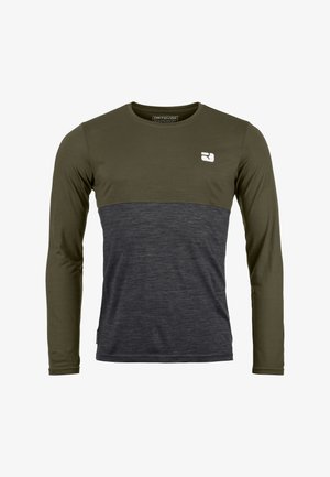Langarmhemd mit einem olivgrünen oberen Abschnitt und einem dunkelgrauen unteren Abschnitt, aus weichem Stoff gefertigt, mit einem Logo auf der Brust.