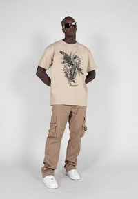 MJ Gonzales T-shirts print - wet sand