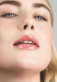 Thumbnail Image 9