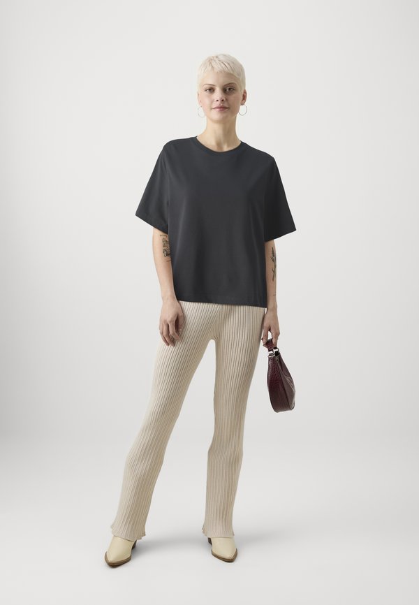 ONLLINA BOXY TEE - Basic T-shirt4