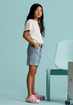Name it, SHORTS REGULAR FIT - Lühikesed teksad - light blue bleached denim