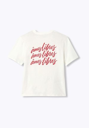 T-shirt blanc à manches courtes avec le texte cursif rouge « âmes libres » répété trois fois, centré dans le dos.