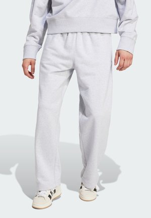 adidas Originals PREMIUM ESSENTIALS OPEN HEM - Pantalon de survêtement - light grey heather