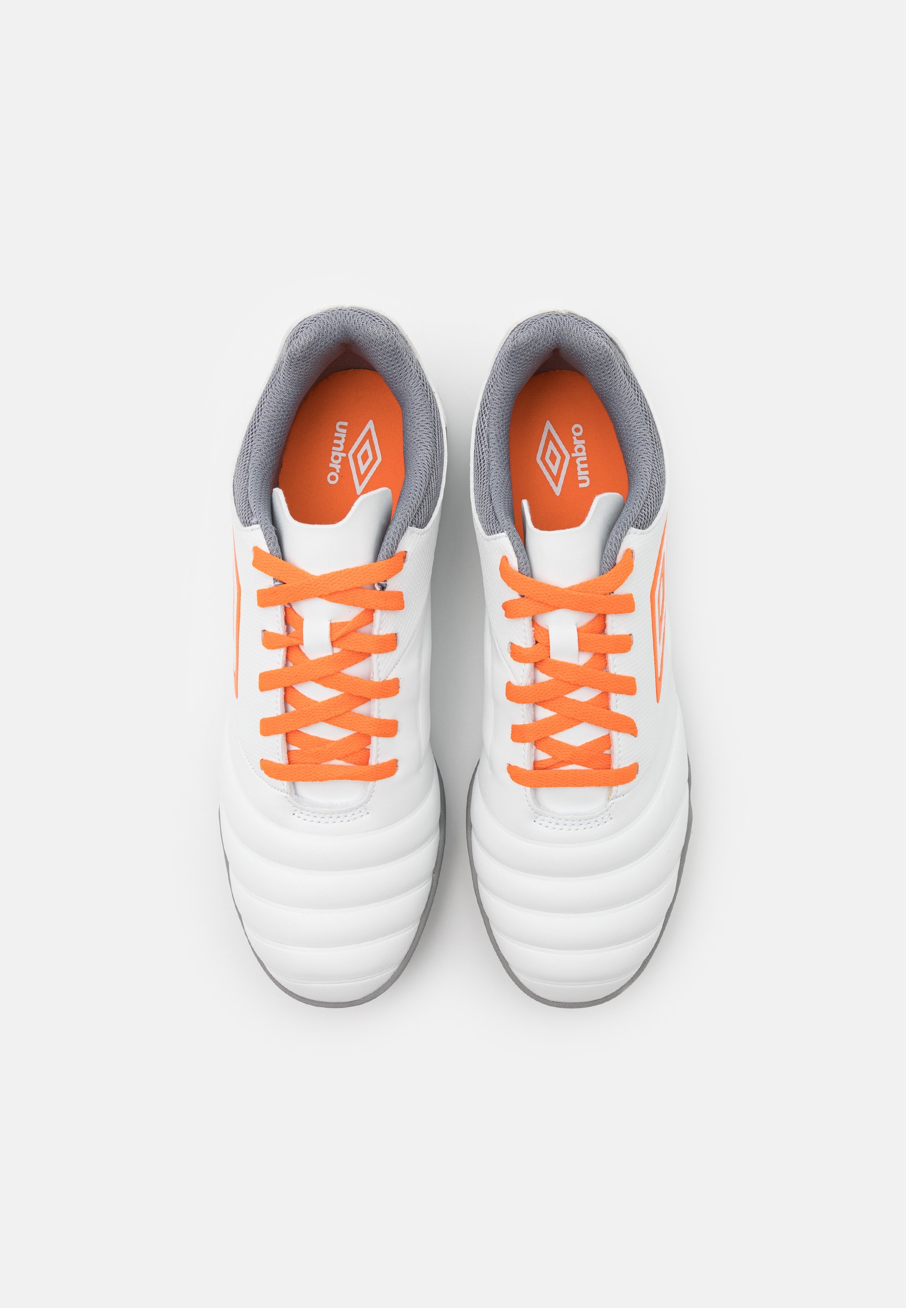 umbro astro trainers