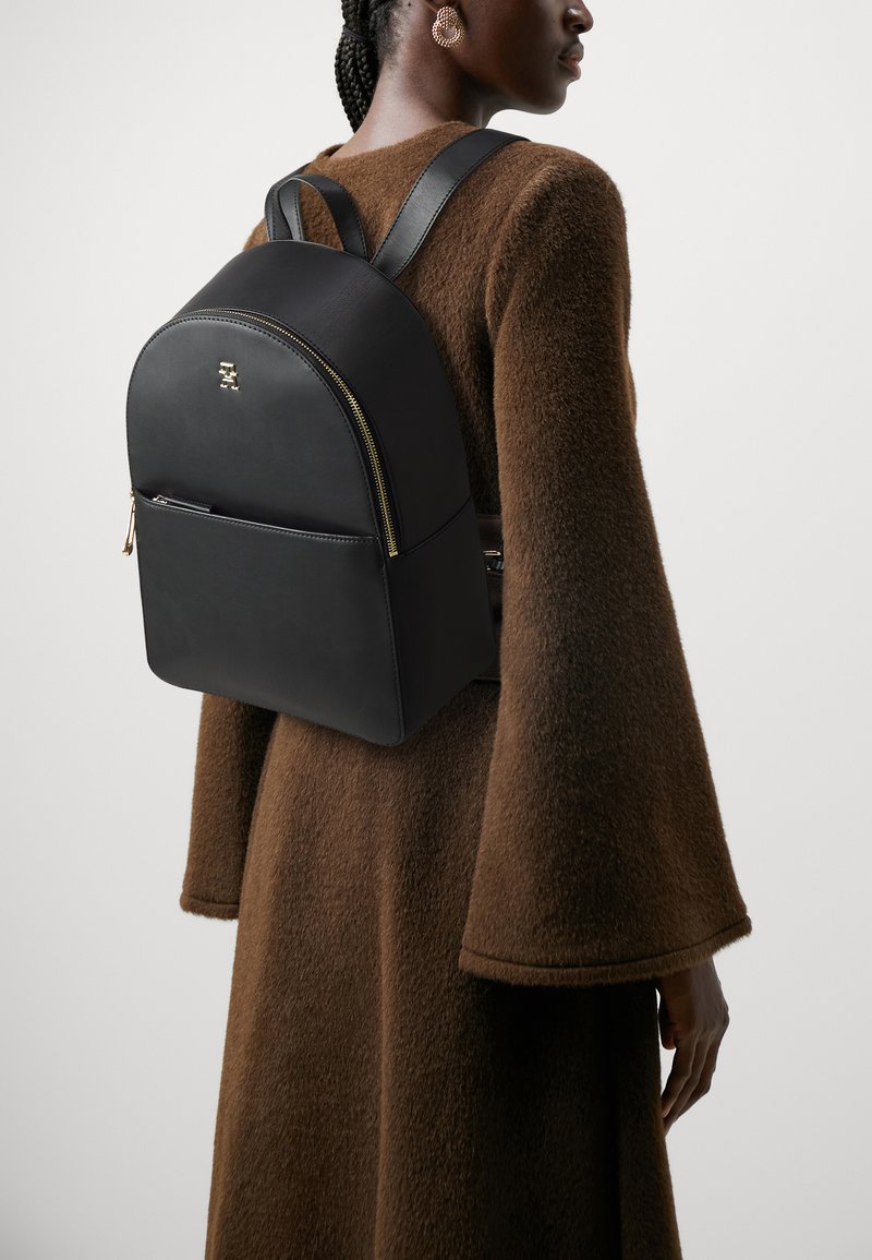 Tommy Hilfiger FRESH BACKPACK - Matkakott - black