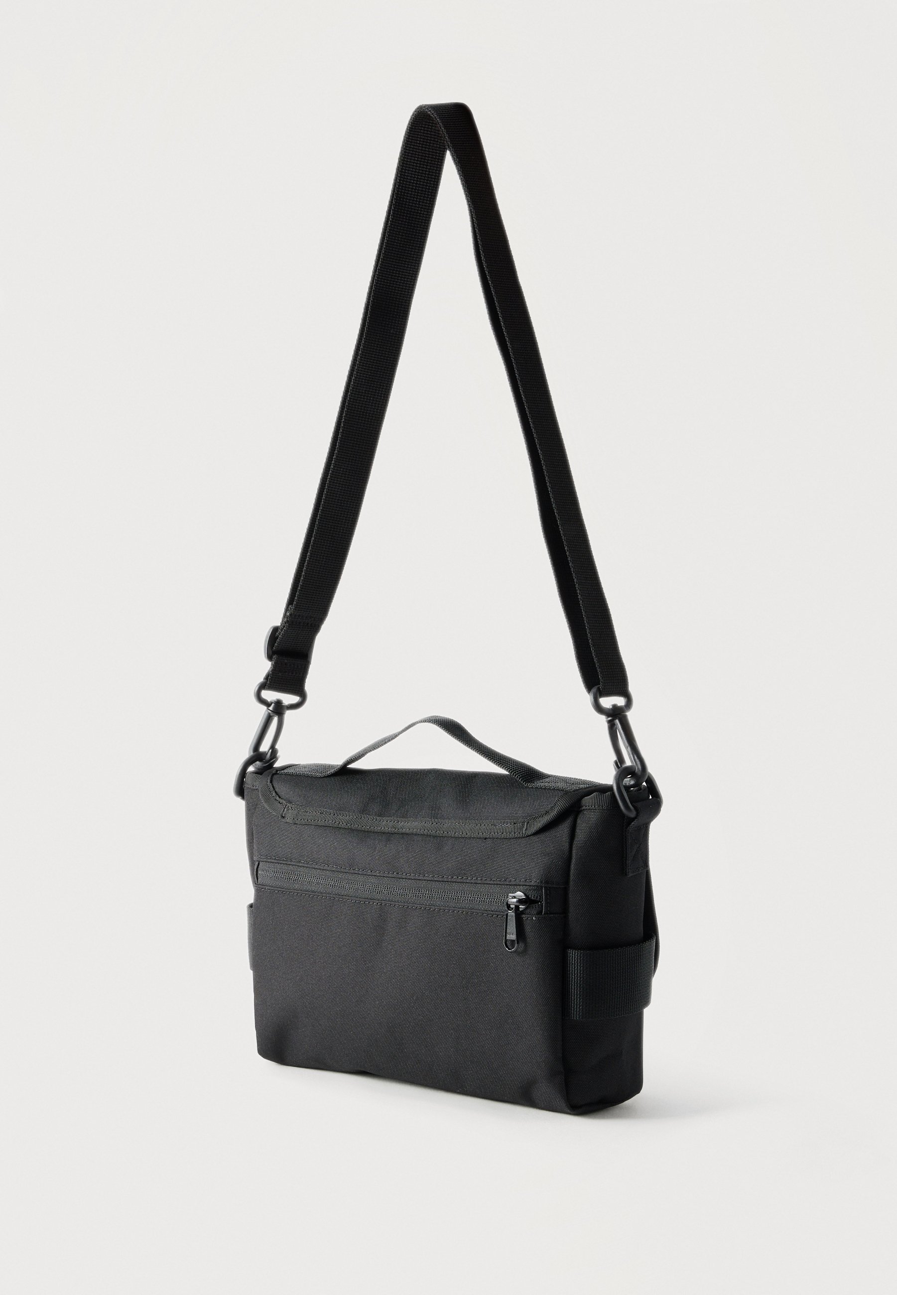 CARHARTT 카일 숄더 백 크로스 바디 백