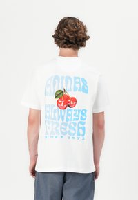 adidas Originals - BUBBLE CHERRY UNISEX - T-shirt imprimé - white Image miniature 1