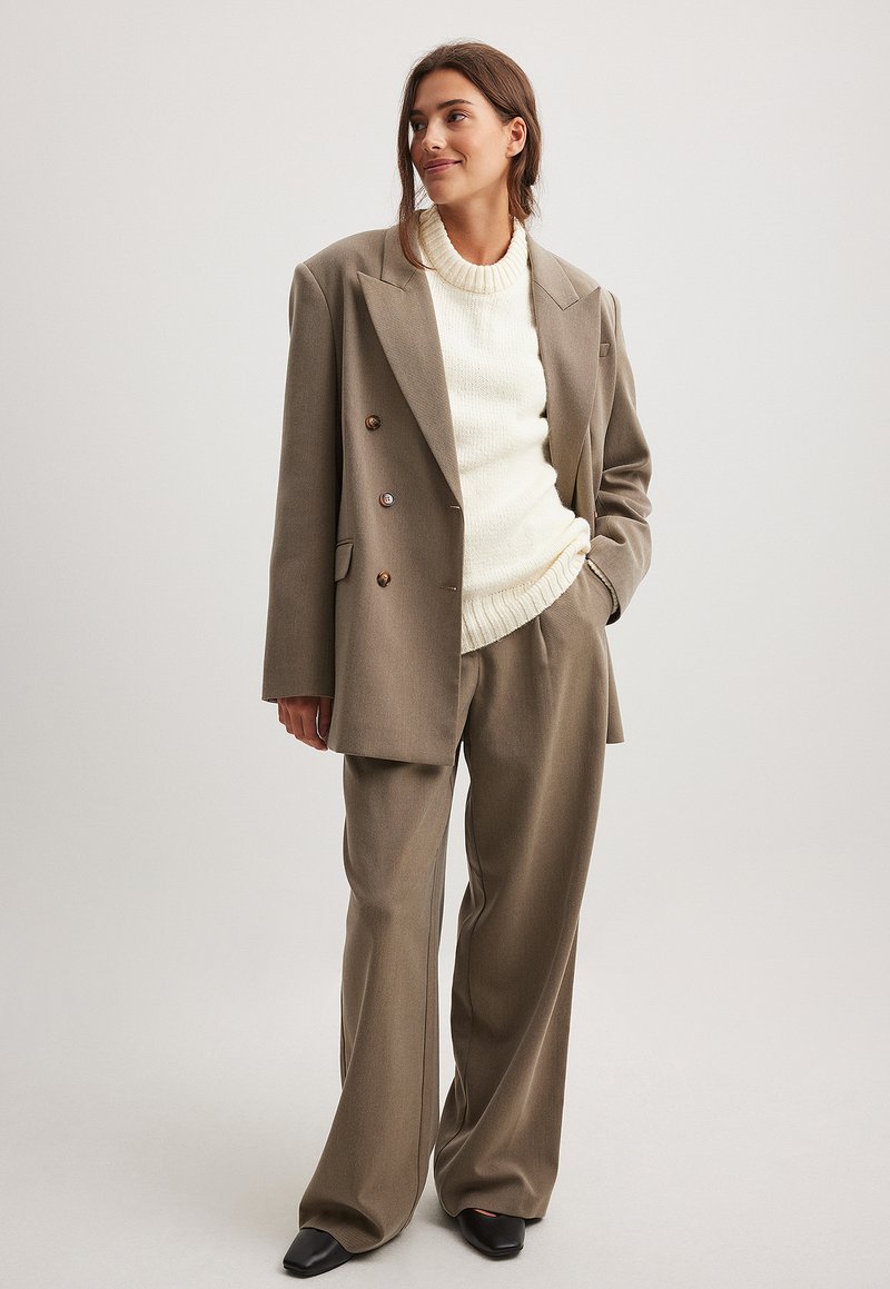 NA-KD Halflange jas olijfgroen gemêleerd