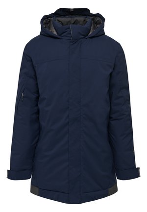 Navyblauwe geïsoleerde jas met een hoge kraag, afneembare capuchon, elastische manchetten en zijzakken. Bevat subtiele stikdetails.