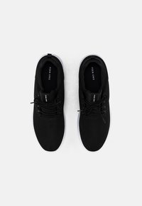 Pier One UNISEX - Sapatilhas - black white