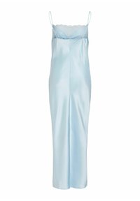 Robe nuisette en satin bleu clair avec bordure en dentelle, fines bretelles ajustables et silhouette droite longue jusqu'au sol.