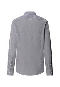 Musta ja valkoinen raidallinen pitkähiha- paita, jossa on terävä kaulus ja nappikäänteet. Sujuva kangas, jossa on pystysuorat raidoitukset ja istuva malli.