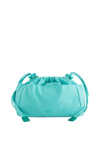 Turkos tygdragsäck med en snörd topp och justerbara band. Har en slät yta och en liten logotyp präglad på framsidan.