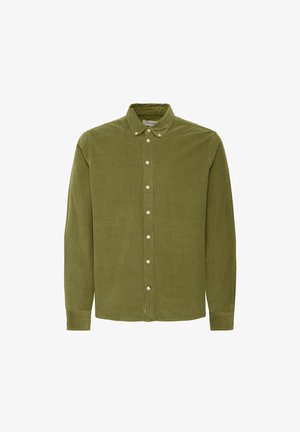 Chemise en velours côtelé vert olive à manches longues, col boutonné et boutons blancs sur le devant. Présente une coupe classique et une texture agréable.