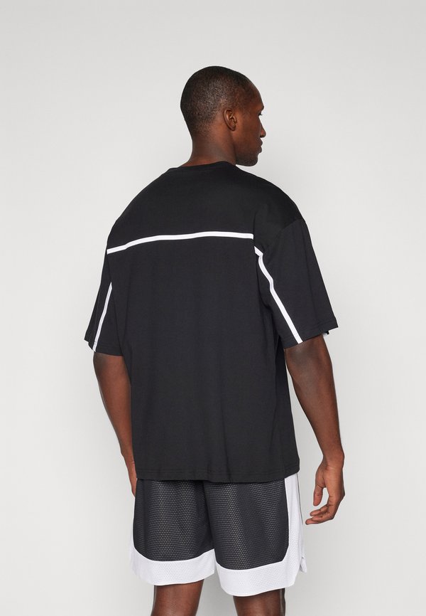 BASKETBALL INSPIRED V NECK - Print T-shirt4