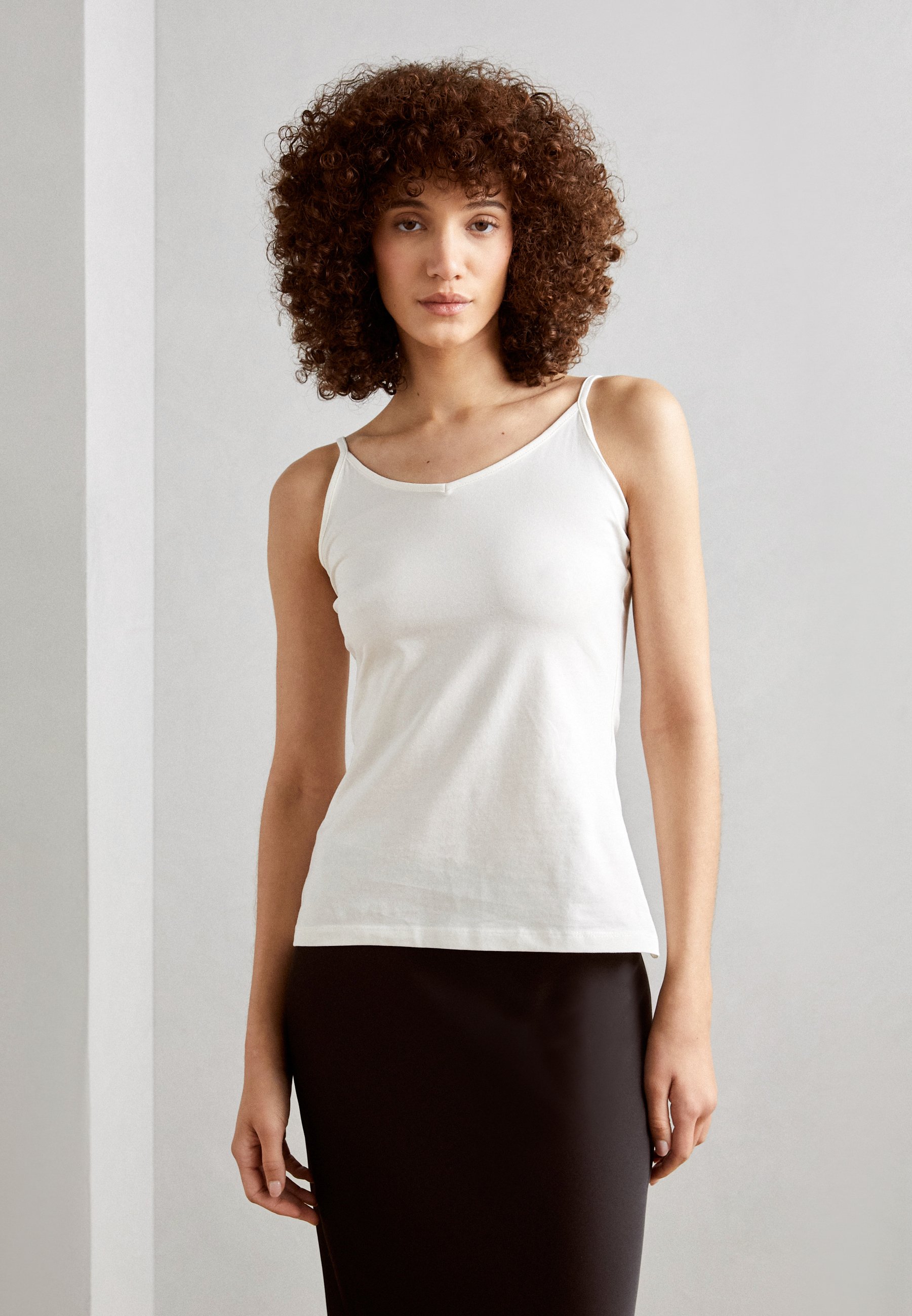 売れ筋商品|||アンナ フィールド Tシャツ レディース トップス 5 PACK - Top - off white Anna Field 5 PACK - Top - off white/špinavě bílá - Zalando.cz