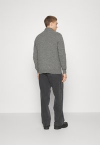 Barbour ESSENTIAL TISBURY HALF ZIP - Pulover - grey