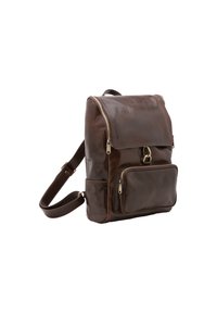 Zaino in pelle marrone con una texture liscia, dotato di un cappuccio superiore, cerniere dorate e una tasca frontale con cerniera. Spallacci regolabili doppi.