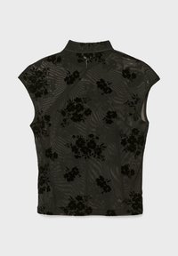 Schwarzes, blumengemustertes, ärmelloses Oberteil mit hohem Kragen, hergestellt aus strukturiertem Stoff mit subtiler Glanzoptik und Rüschendetails an den Schultern.