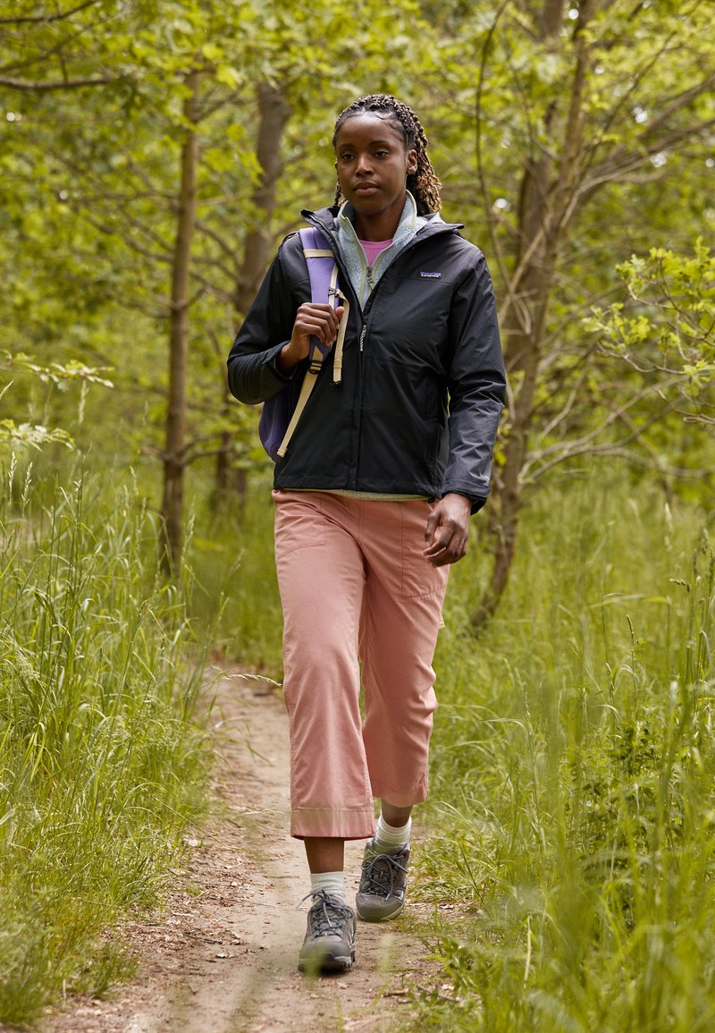 Patagonia TORRENTSHELL RAIN - Hardshellová bunda - black