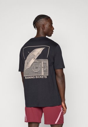 RAINING - Printtipaita - black