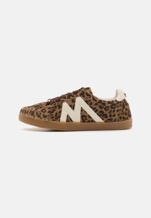 Baskets basses - brown