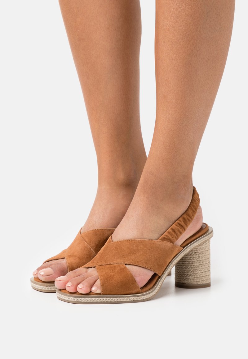 Tamaris Sandals - cognac
