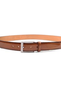 Bruine leren riem met een gladde afwerking, uitgerust met een zilveren metalen gesp en witte stiksels langs de randen. Vijf gaten voor aanpassing.