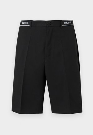 Μαύρα, σορτς μήκους έως το γόνατο με πιέτες μπροστά και ζώνη με λογότυπα "Just Cavalli" στις θηλιές της ζώνης.