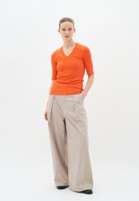 InWear DAGNA - Pamata T-krekls - cherry tomato