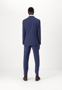Isaac Dewhirst PREMIUM SUIT - Fato - mid blue