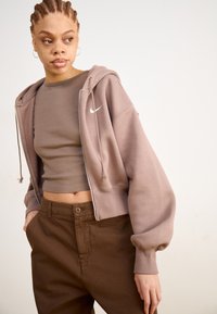Nike Sportswear SPORTSWEAR PHOENIX FLEECE - Sweat à capuche - mink brown/sail