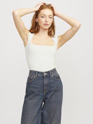 JXISABELLA GIGI - Topper - vanilla ice