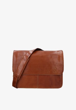 Bruine leren boodschappentas met verstelbare schouderriem en klepsluiting, met een gladde textuur en gestikte details op een witte achtergrond.