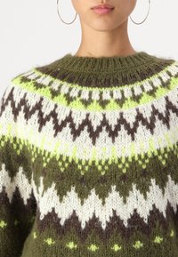 JDY JDYKINSLEY FAIR ISLE  - Džemperis - winter moss