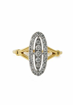 Anillo de oro con un grupo ovalado alargado de pequeños diamantes redondos colocados en dos hileras concéntricas en la banda.