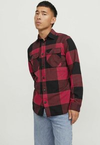 Jack & Jones - OVER KARIERTES - Vapaa-ajan kauluspaita - true red Pienoiskuva 1