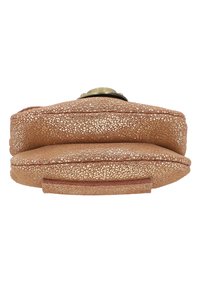 Ronde handtas in rosé goud met een metalen glans, een textuur en een decoratieve sluiting. Heeft zichtbare stiksels en een vlakke bodem.