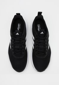 adidas Performance FLUIDSTREET - Sapatilha de treino - core black/footwear white
