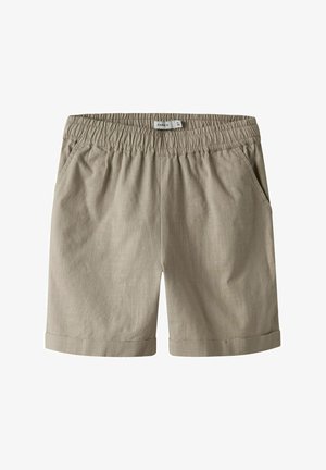 Shorts pour enfants beige avec taille élastique, poches latérales et revers aux ourlets, fabriqués en tissu léger.