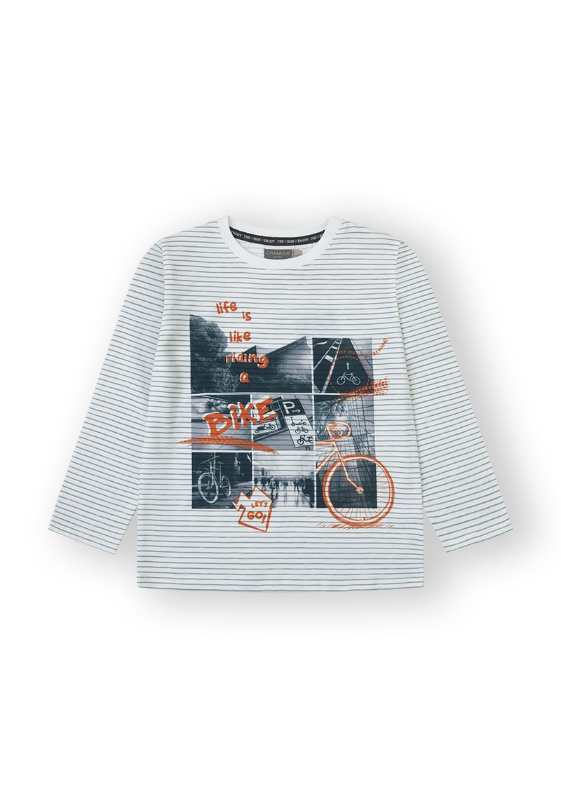 Camisa de manga larga con rayas horizontales grises y blancas, que presenta un collage de gráficos con temática de bicicletas en negro y naranja.