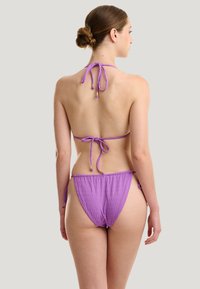 Wolford LOGO - Bikiniöverdel - dewberry