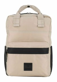 Zaino in tessuto beige con finitura testurizzata, striscia di accentuazione in pelle nera, manico superiore e tasca frontale con patch del logo.