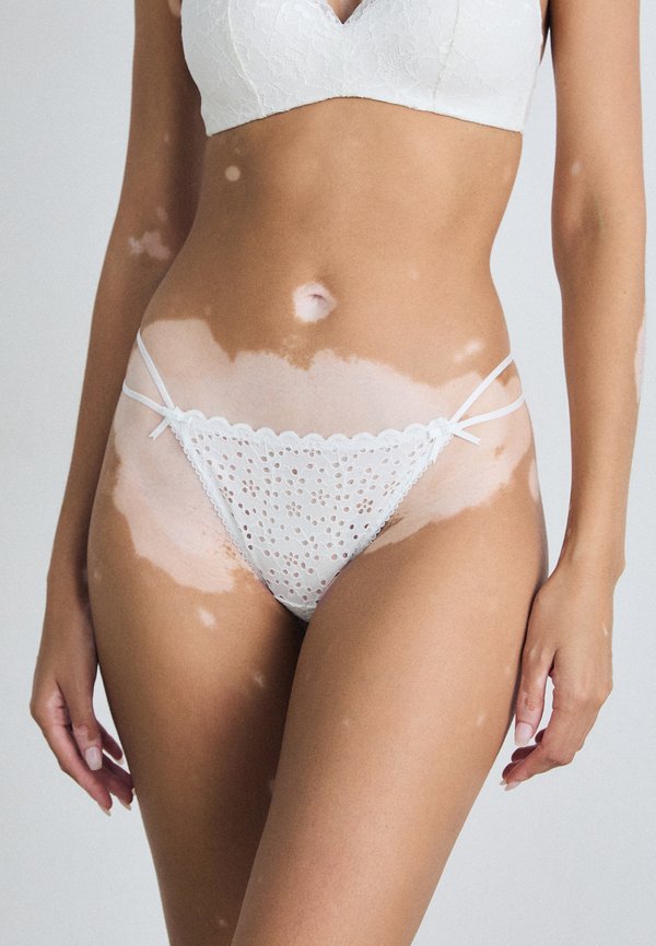 THONG MINI BRODERIE ANGLAIS - Thong