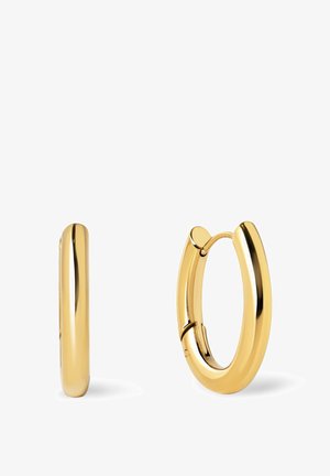 Pendientes de aro de oro con una superficie suave y pulida, que cuentan con un cierre articulado y un diseño redondeado y alargado.