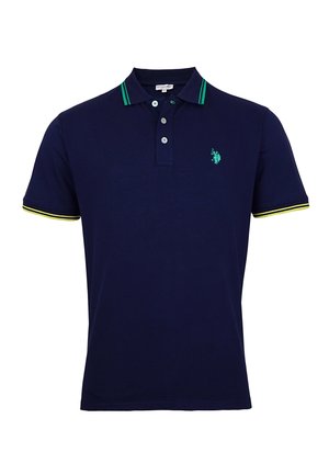 Navyblaues Poloshirt mit grün-gelb gestreiftem Kragen und Ärmelabschlüssen, drei Knöpfen und einem kleinen grünen, gestickten Logo auf der Brust.